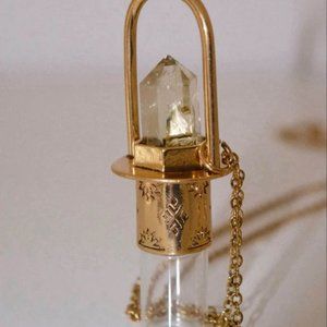 Essential Oil Rollerball Necklace - Clear Quartz Stone - Refillable Oil Roller
